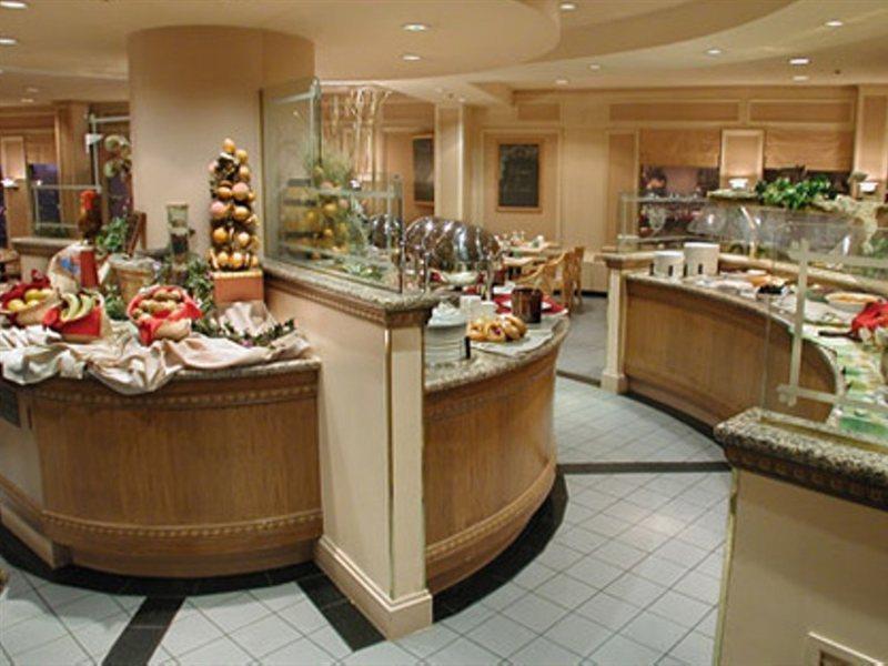 Hotel Chateau Lacombe